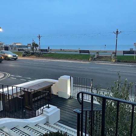 Seaview Flat With Balcony, Spacious 2 Bedroom Worthing Luaran gambar