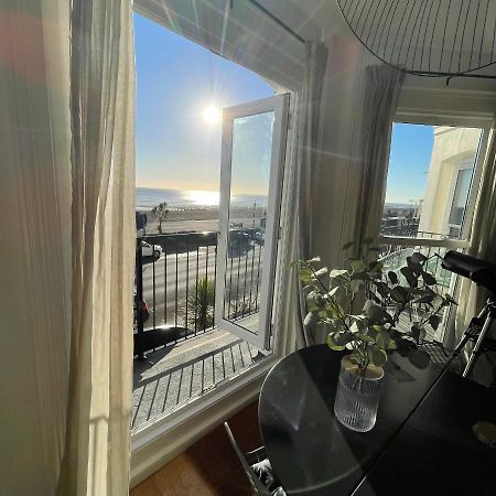 Seaview Flat With Balcony, Spacious 2 Bedroom Worthing Luaran gambar