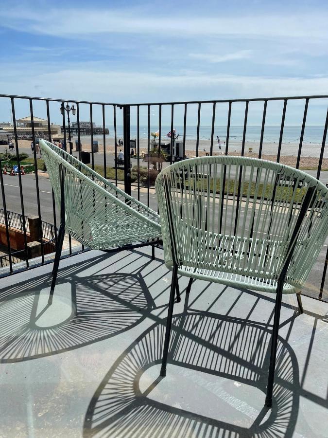 Seaview Flat With Balcony, Spacious 2 Bedroom Worthing Luaran gambar