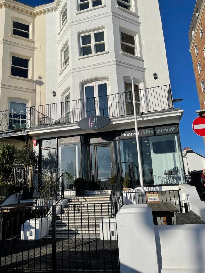 Seaview Flat With Balcony, Spacious 2 Bedroom Worthing Luaran gambar
